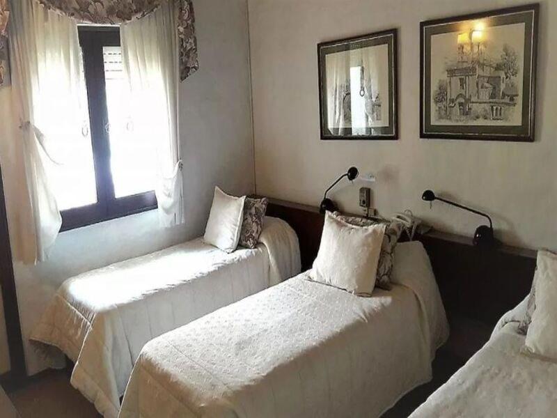 Hostal De La Sierra Del Тандил Екстериор снимка
